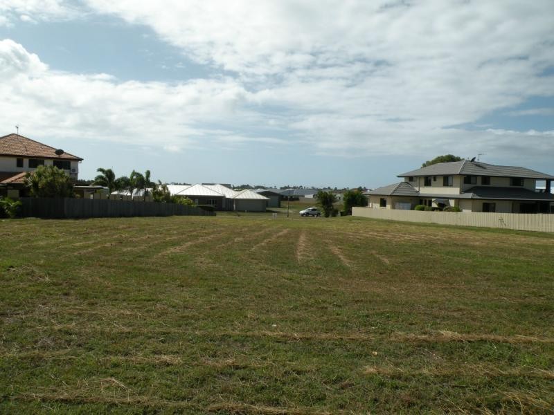 9 Janet Court, Coral Cove QLD 4670
