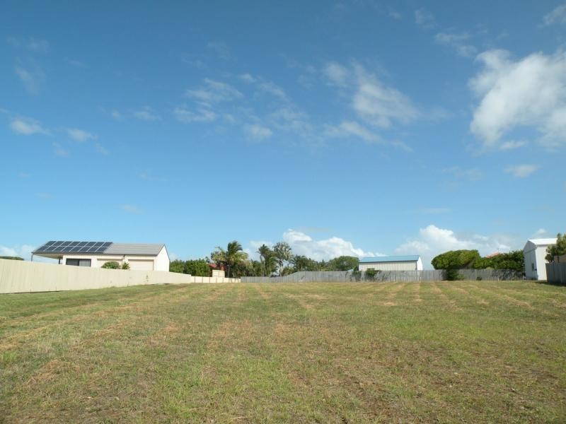 9 Janet Court, Coral Cove QLD 4670
