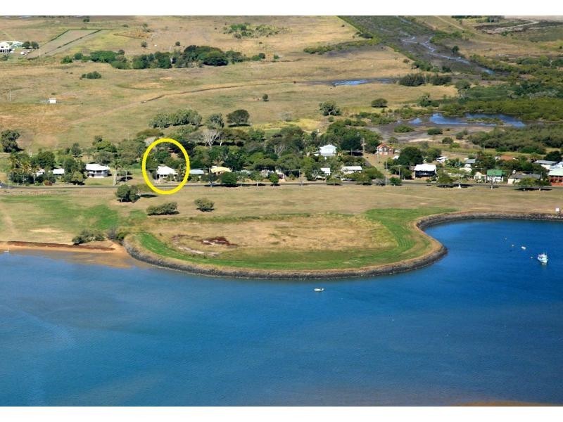 20 Harbour Esplanade, Burnett Heads QLD 4670