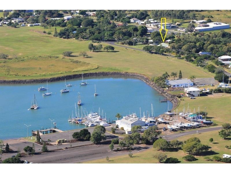 20 Harbour Esplanade, Burnett Heads QLD 4670