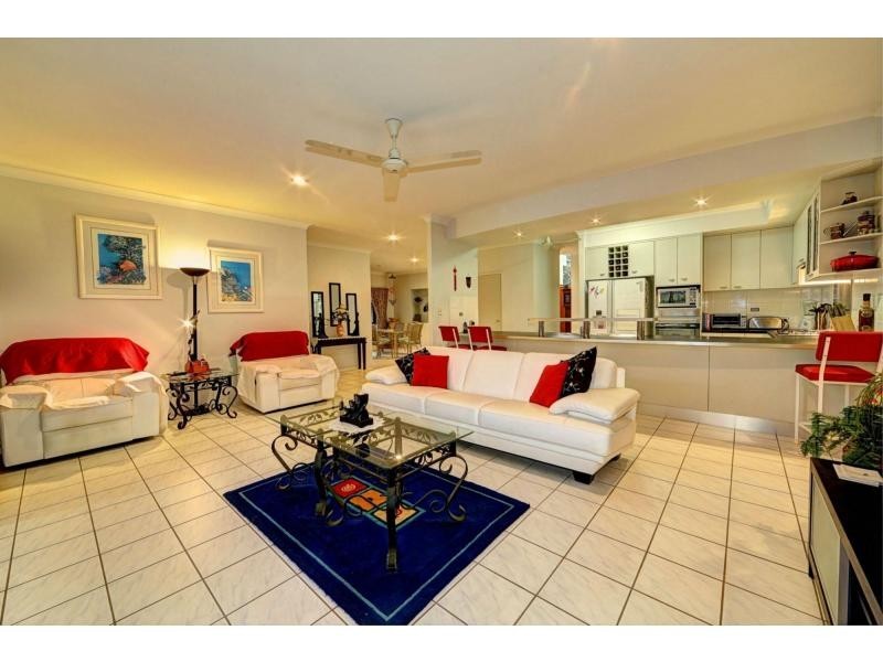 31 Coral Cove Drive, Coral Cove QLD 4670