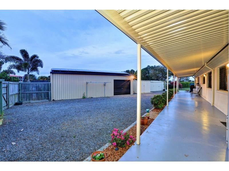31 Coral Cove Drive, Coral Cove QLD 4670