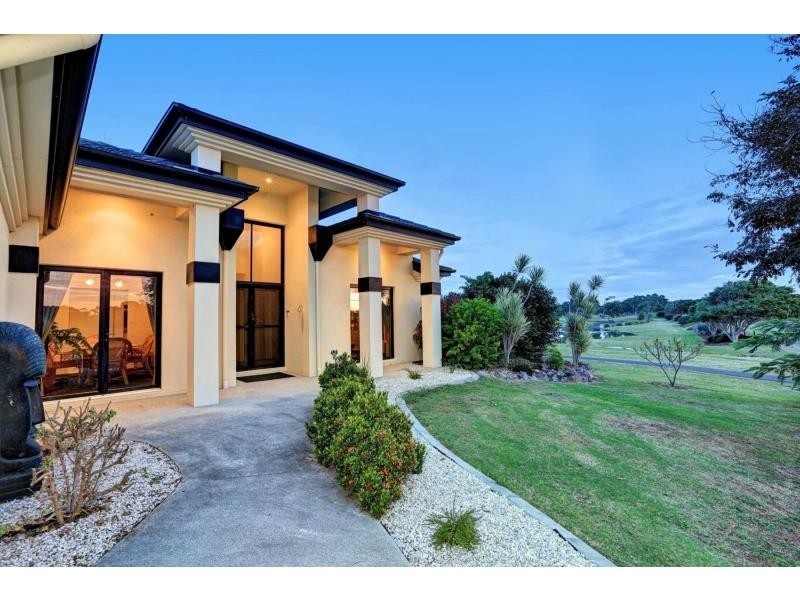 31 Coral Cove Drive, Coral Cove QLD 4670