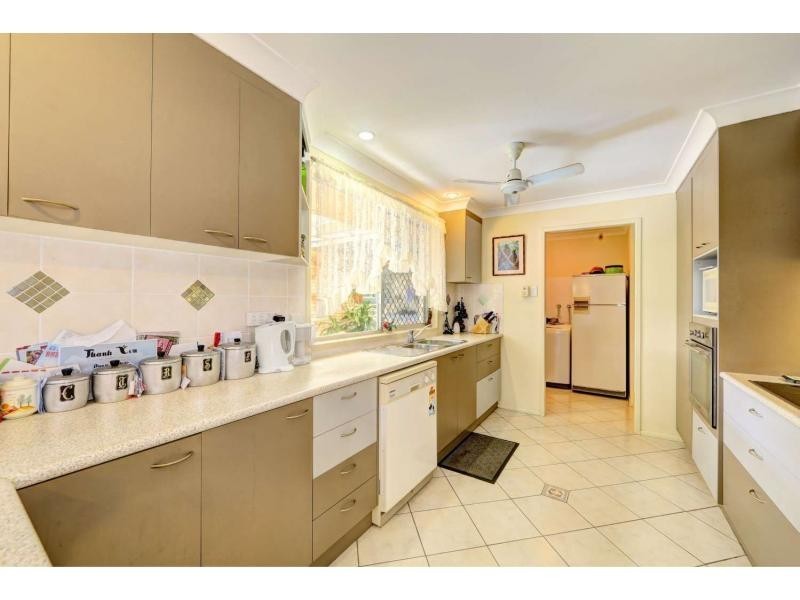 21 Fairway Drive, Bargara QLD 4670