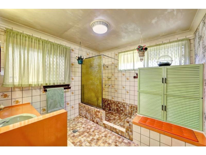 21 Fairway Drive, Bargara QLD 4670