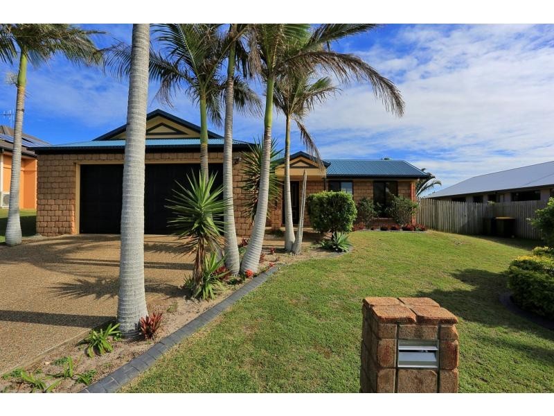 225 Barolin Esplanade, Coral Cove QLD 4670