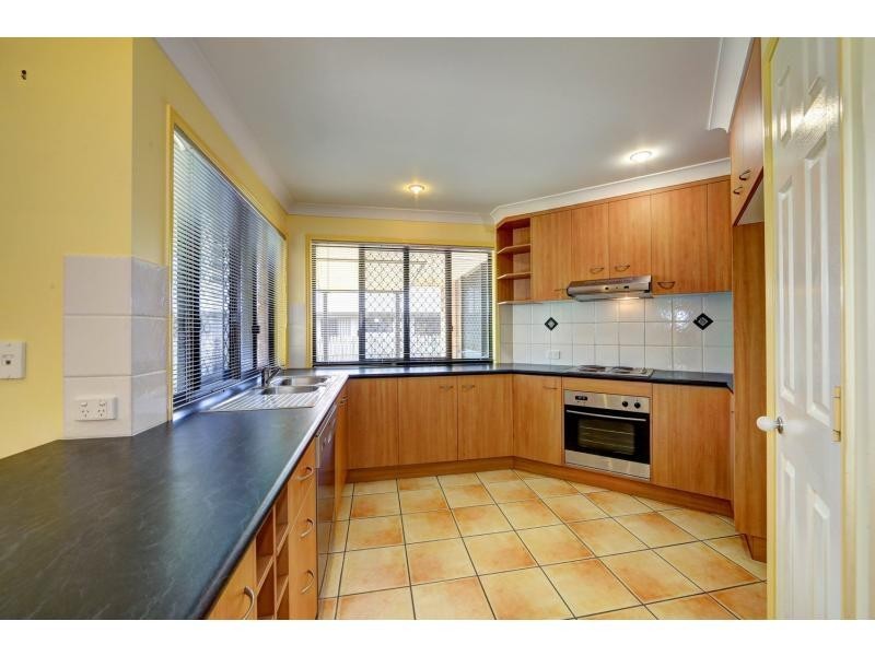 225 Barolin Esplanade, Coral Cove QLD 4670