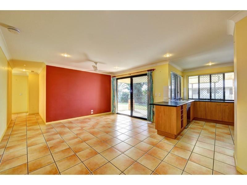 225 Barolin Esplanade, Coral Cove QLD 4670