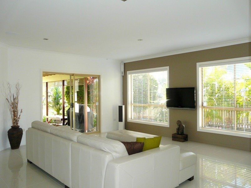 102 Davidson Street, Bargara QLD 4670