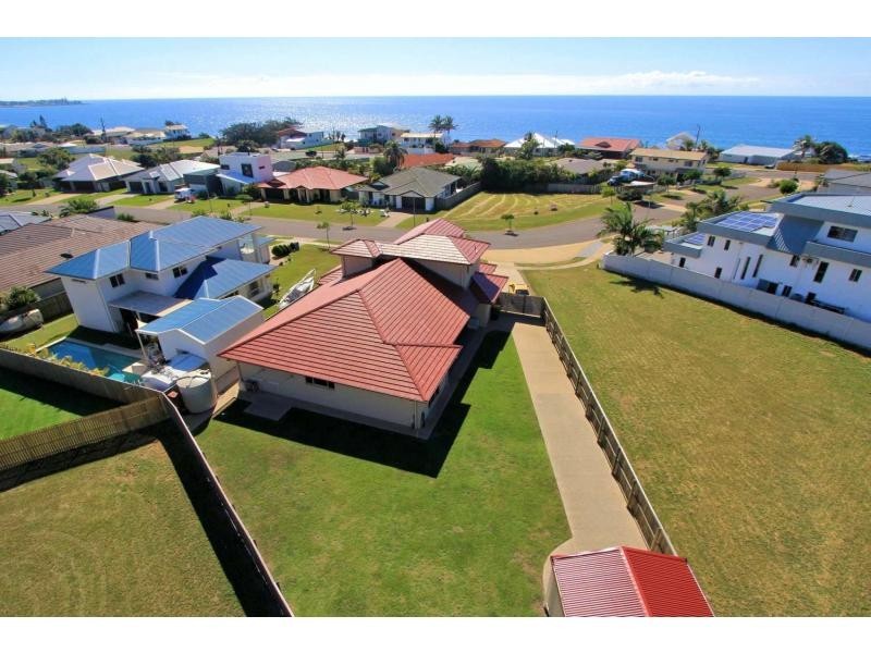 11 Breeze Drive, Bargara QLD 4670