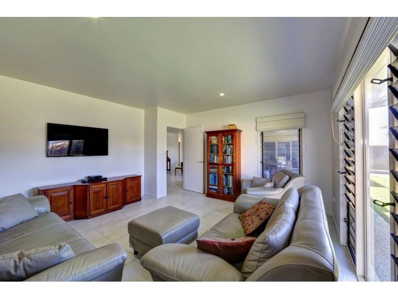 11 Breeze Drive, Bargara QLD 4670