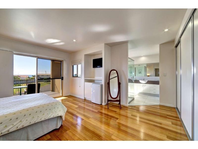 11 Breeze Drive, Bargara QLD 4670