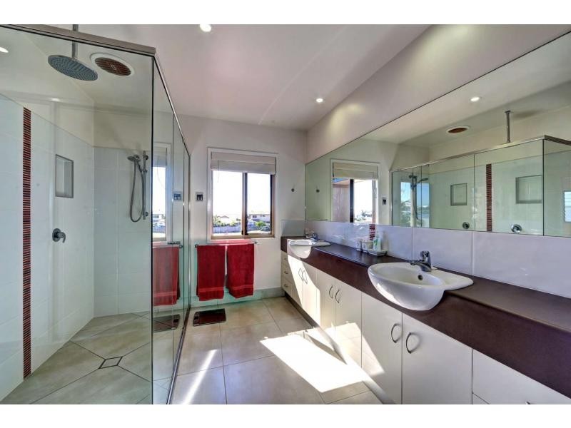 11 Breeze Drive, Bargara QLD 4670