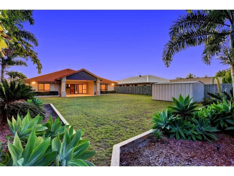 3 Andy Kemp Place, Bargara QLD 4670