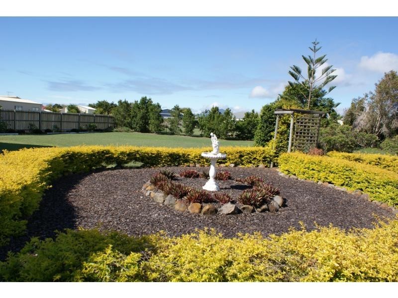 18 Kathleen Drive, Innes Park QLD 4670