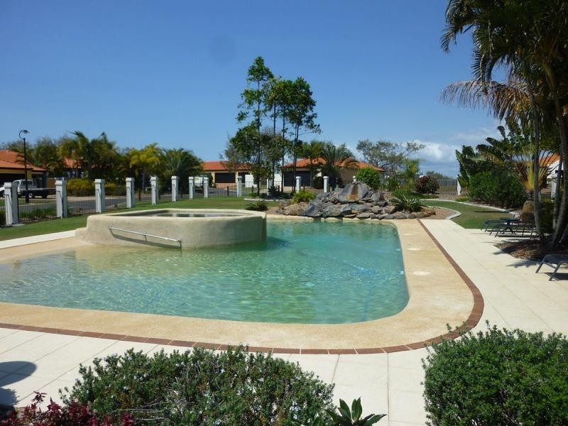 28 Chantelle Circuit, Coral Cove QLD 4670