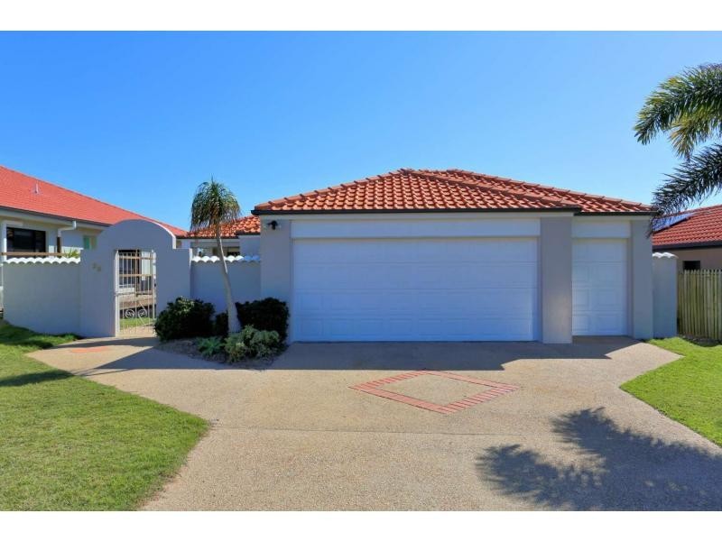 26 Chantelle Circuit, Coral Cove QLD 4670