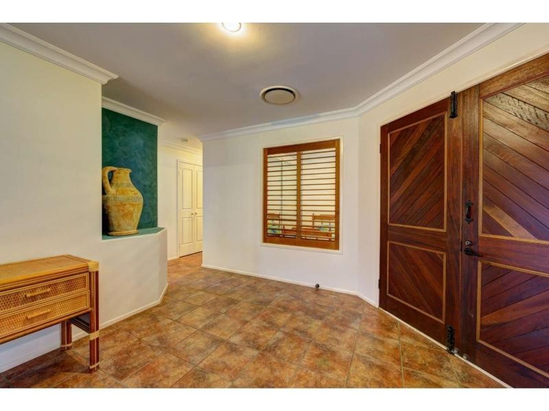 26 Chantelle Circuit, Coral Cove QLD 4670