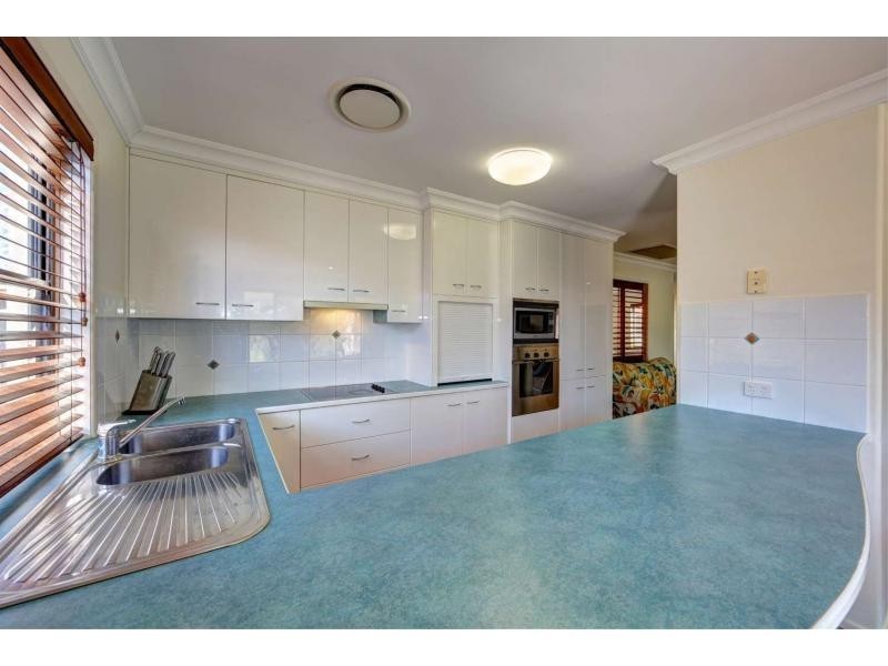 26 Chantelle Circuit, Coral Cove QLD 4670