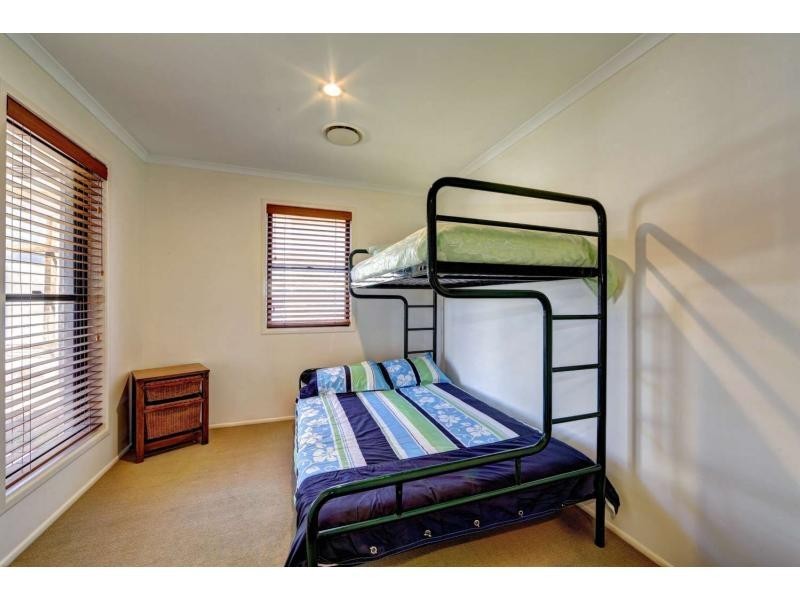 26 Chantelle Circuit, Coral Cove QLD 4670