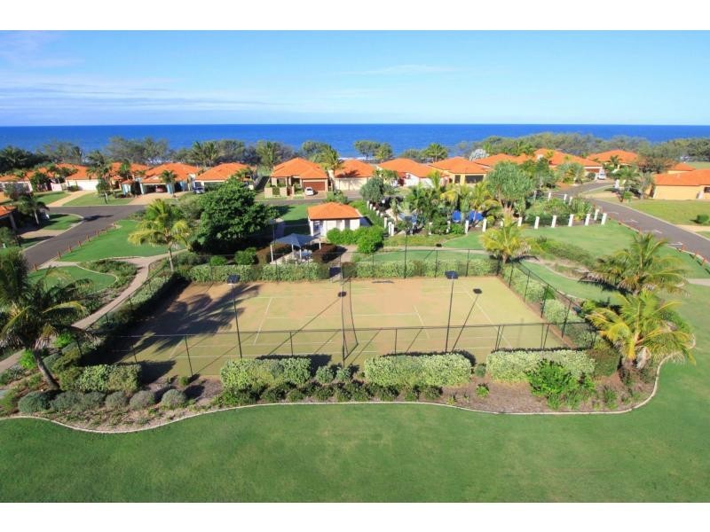 26 Chantelle Circuit, Coral Cove QLD 4670