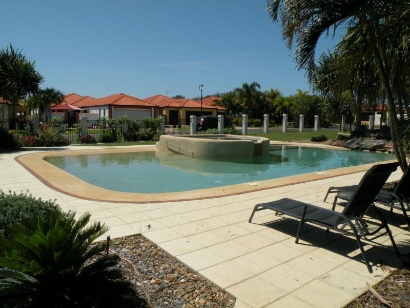 26 Chantelle Circuit, Coral Cove QLD 4670