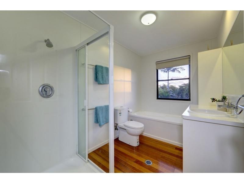 2 Causeway Place, Bargara QLD 4670