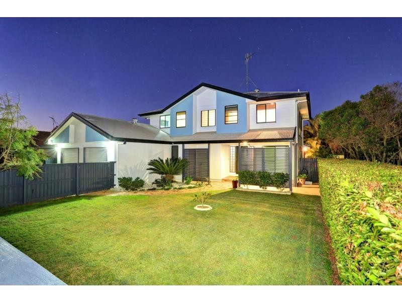 2 Causeway Place, Bargara QLD 4670