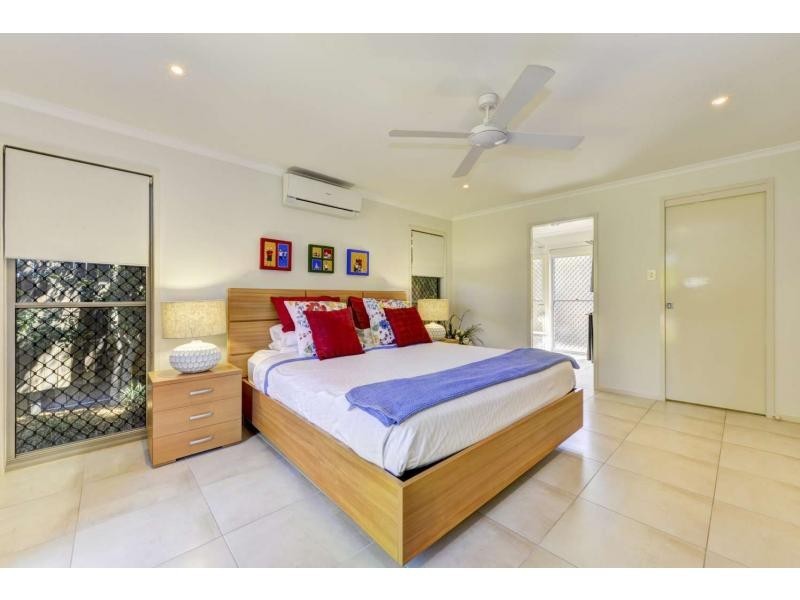 4 Henderson Row, Bargara QLD 4670