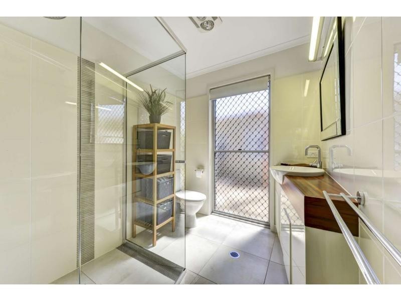4 Henderson Row, Bargara QLD 4670