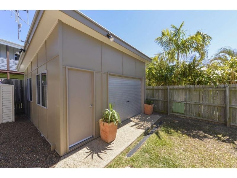 4 Henderson Row, Bargara QLD 4670