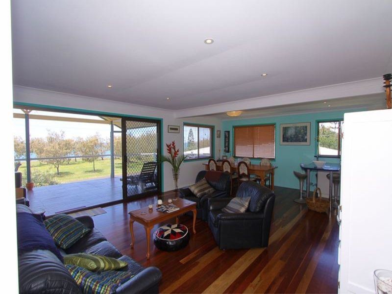66 The Esplanade, Elliott Heads QLD 4670