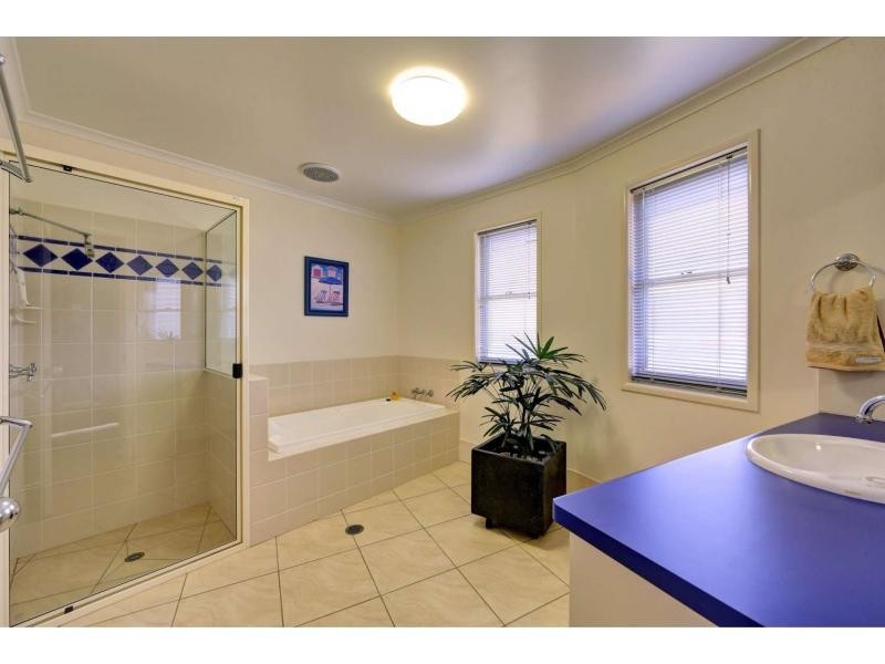 16 Jesse Court, Bargara QLD 4670