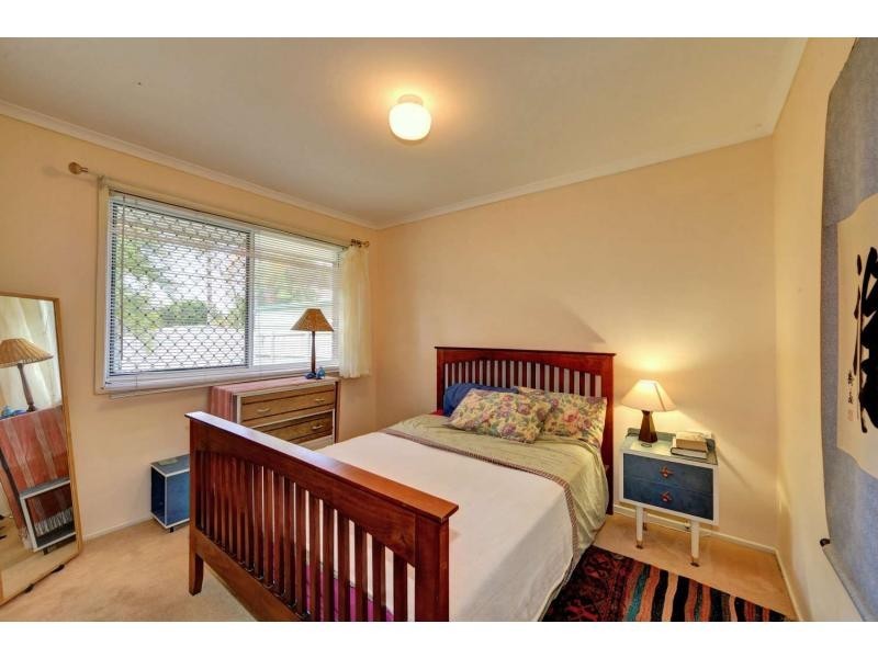 6 Leddy Crescent, Bargara QLD 4670