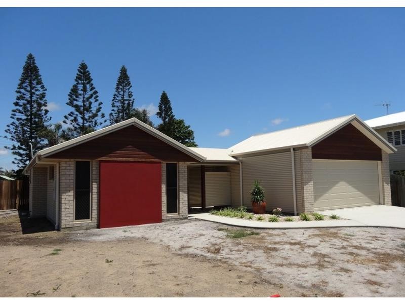 12 Logan Road, Innes Park QLD 4670