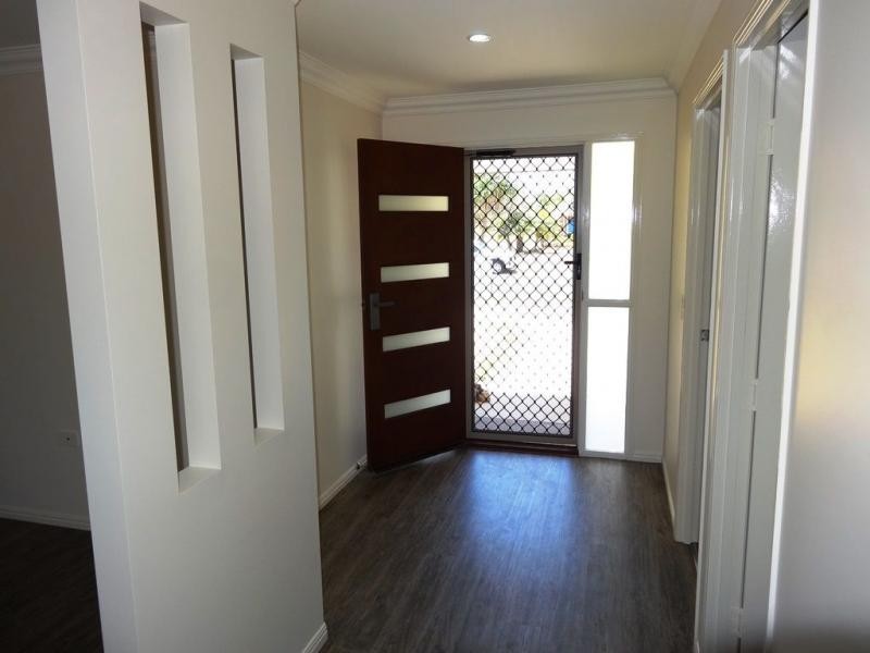 12 Logan Road, Innes Park QLD 4670