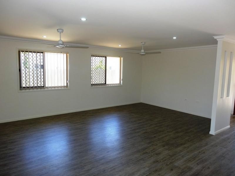 12 Logan Road, Innes Park QLD 4670