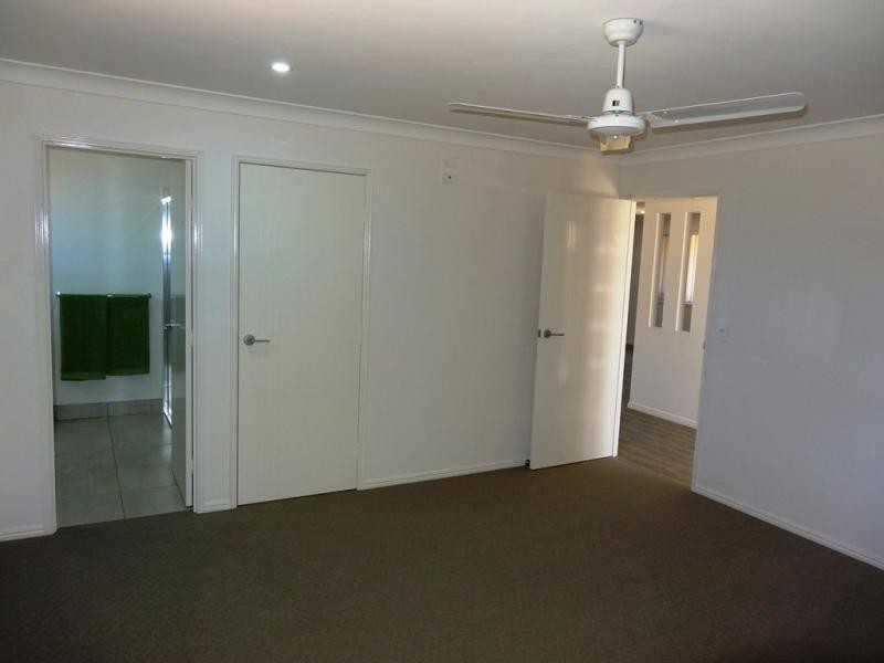 12 Logan Road, Innes Park QLD 4670