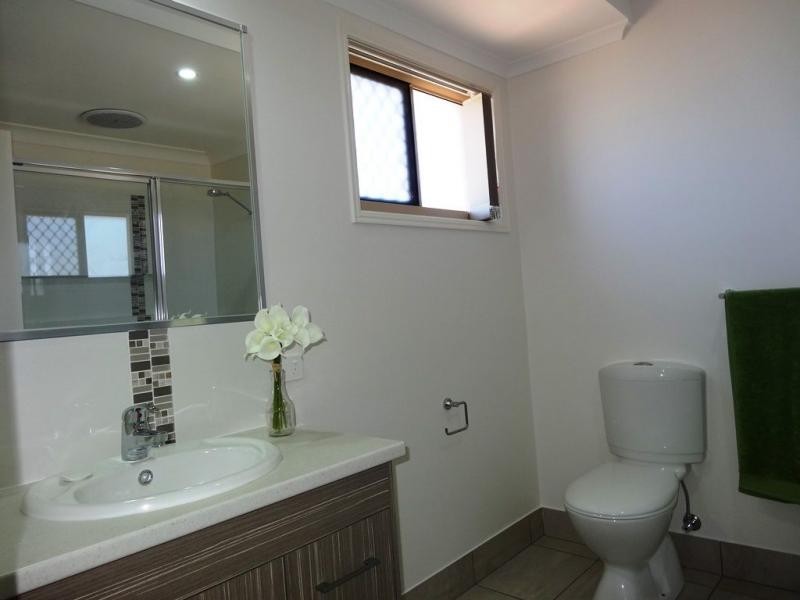 12 Logan Road, Innes Park QLD 4670