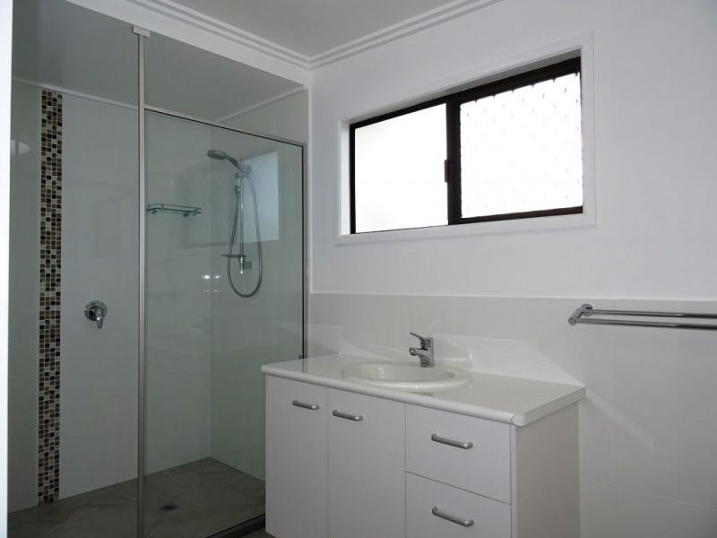 Unit 4/34 Bauer Street, Bargara QLD 4670