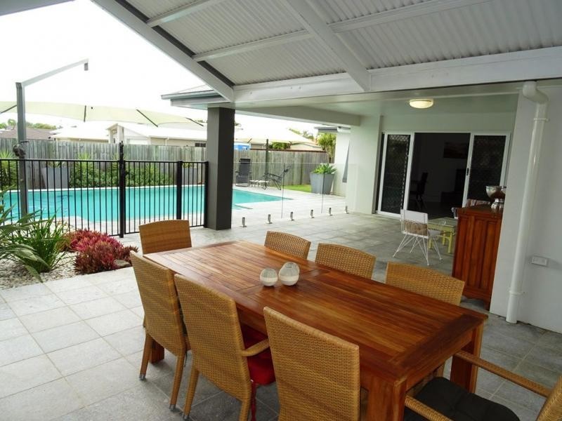 5 Riordan Place, Kellys Beach, Bargara QLD 4670
