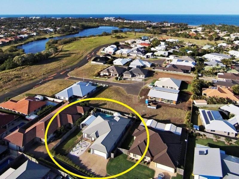 5 Riordan Place, Kellys Beach, Bargara QLD 4670