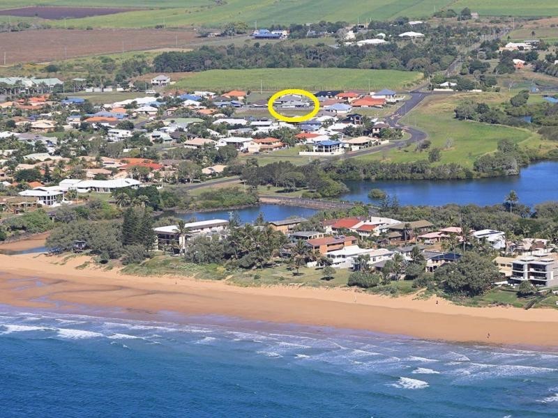 5 Riordan Place, Kellys Beach, Bargara QLD 4670