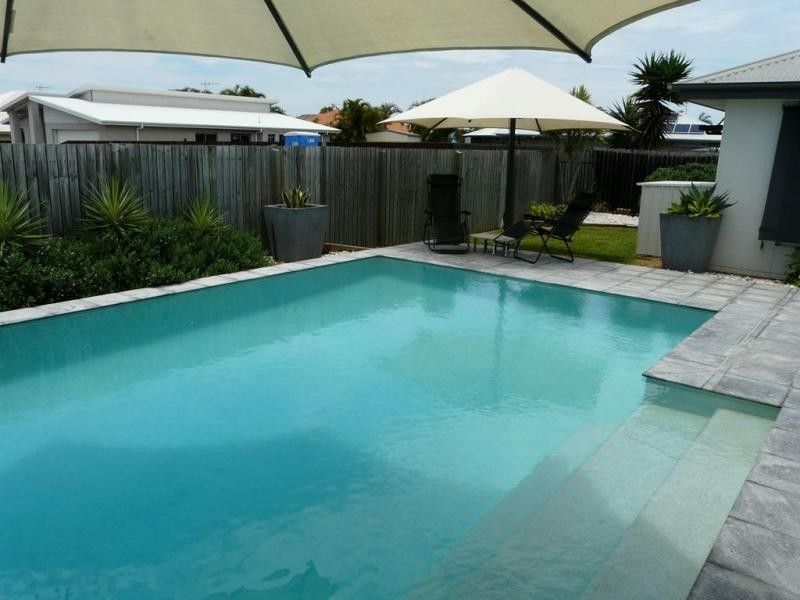 5 Riordan Place, Kellys Beach, Bargara QLD 4670