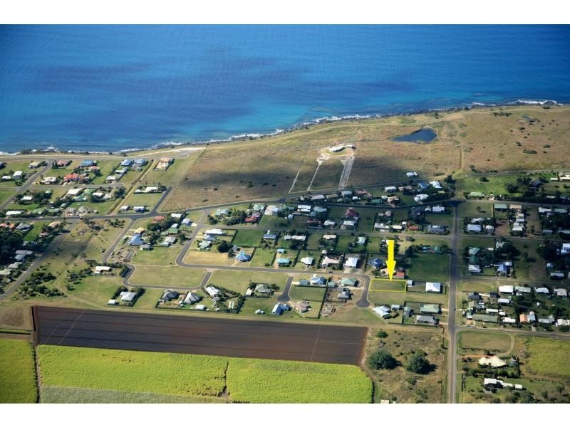 29 Cove Street, Burnett Heads QLD 4670