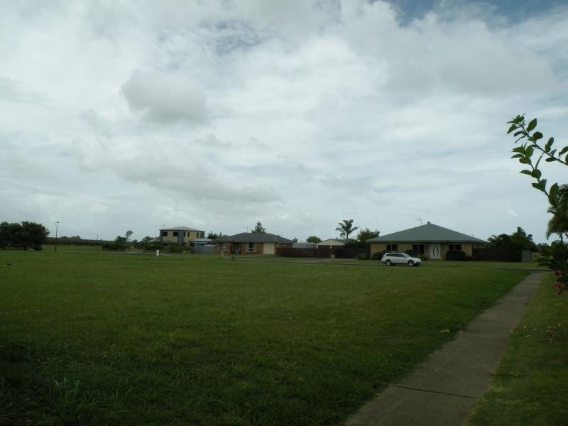 29 Cove Street, Burnett Heads QLD 4670