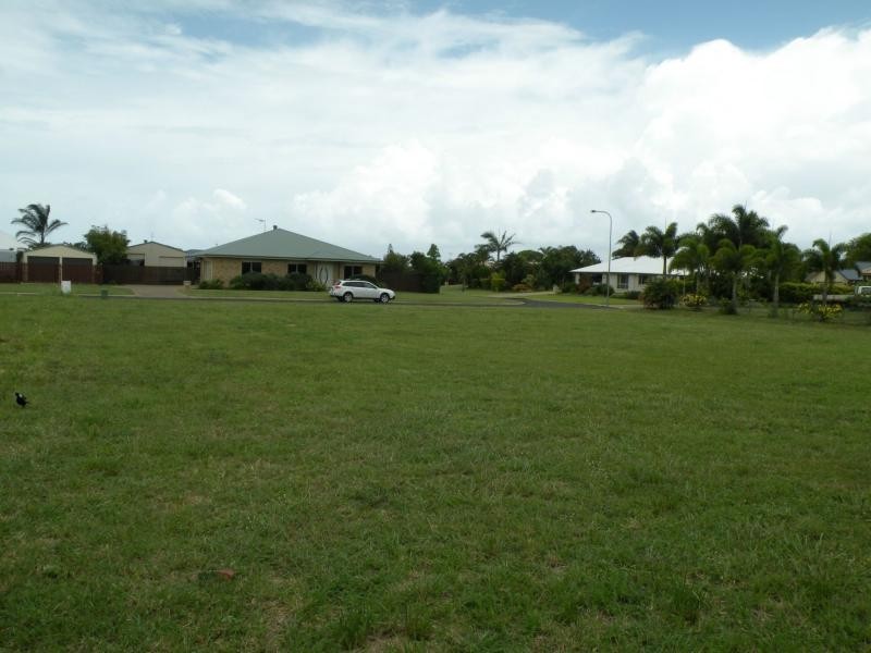 29 Cove Street, Burnett Heads QLD 4670