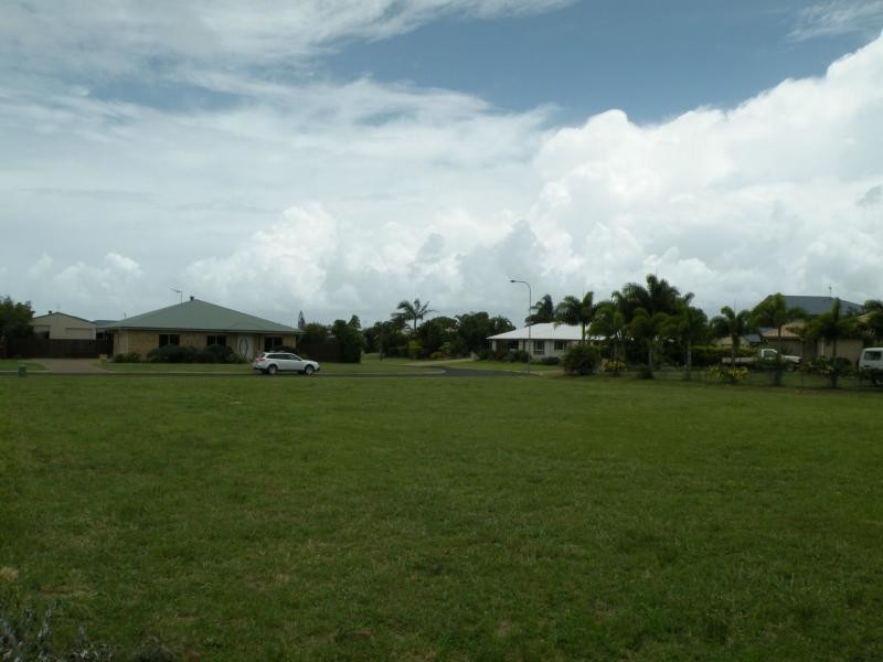 29 Cove Street, Burnett Heads QLD 4670