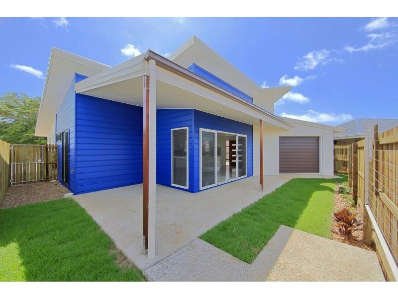 6 Back Hill Drive, Coral Cove QLD 4670