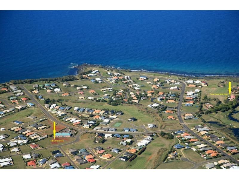 6 Back Hill Drive, Coral Cove QLD 4670